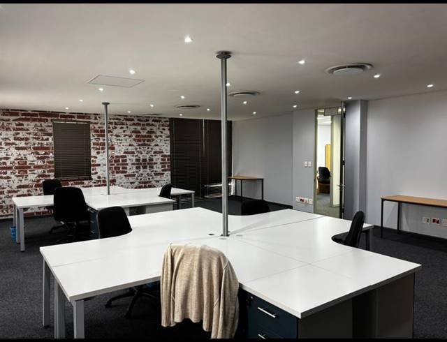 BUSINESS PROPERTY TO RENT IN DOORDEKRAAL